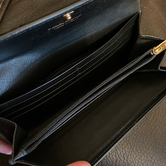 Salvatore Ferragamo sequence logo monogram saffiano leather long large wallet - Picture 5 of 5